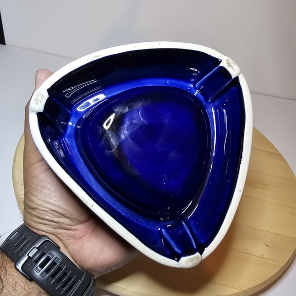 Seagrams VO Canadian Ceramic Ashtray Triangle Cobalt Blue With Gold Lettering ho - Picture 3 of 8